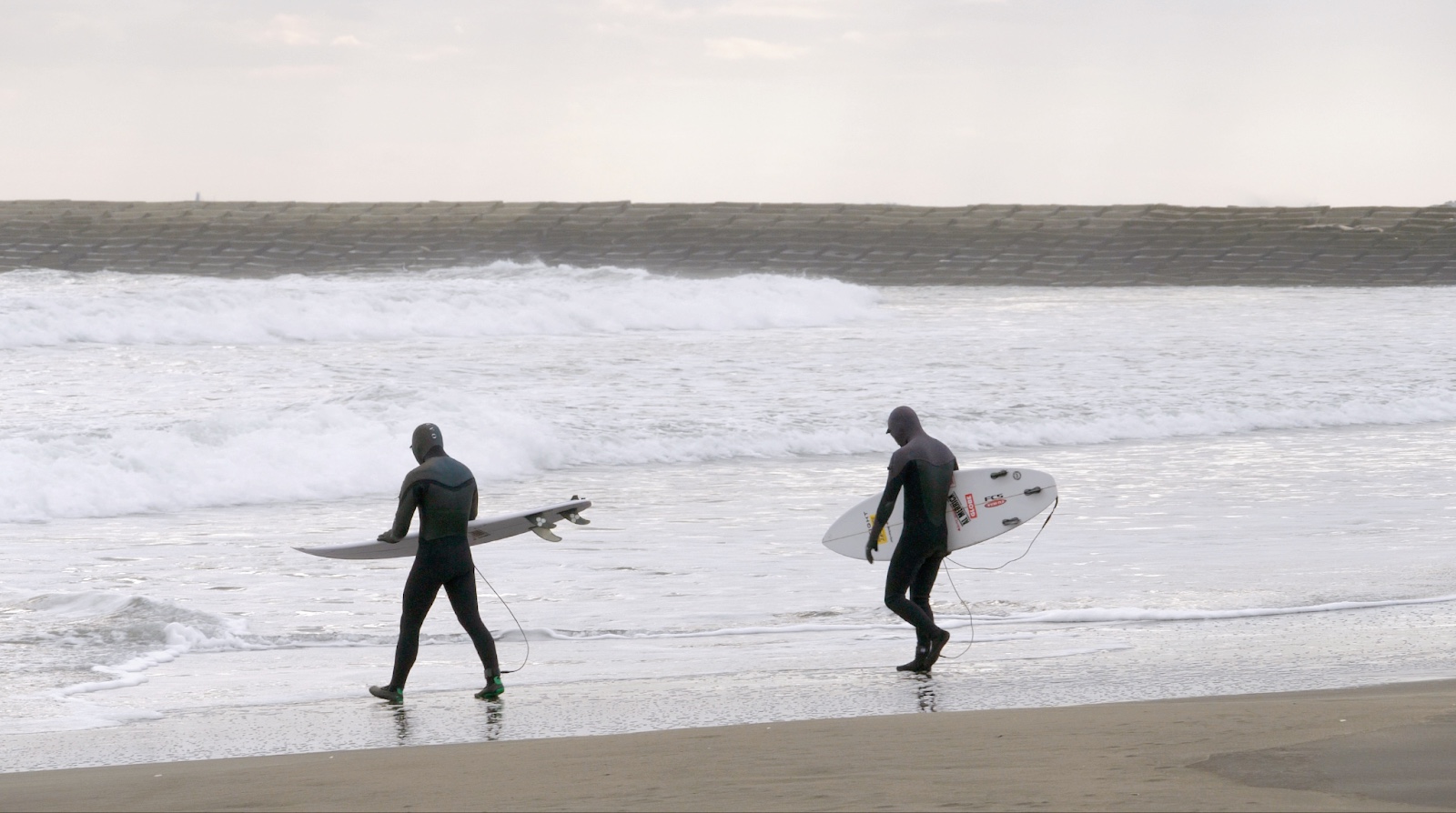 史上最強のウェットスーツ！もう寒さは怖くない！ | Quiiver